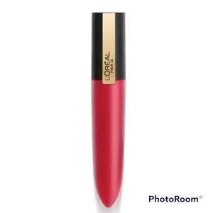 🌼🌼L’Oréal Paris Rogue Signature Matte lipstick 424 I Represent NWOT🌼🌼